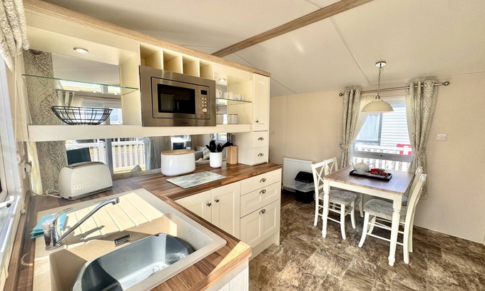 Sewerby House | Sands End 6A - Pet Friendly