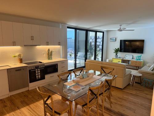 Huskisson Apartment | Sandy Paws and Salty Zoomies