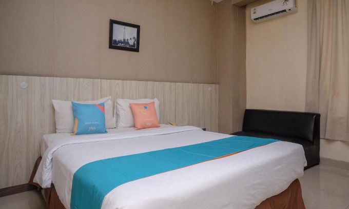 Panakkukang Hotel | Sans Hotel Lynt Makassar