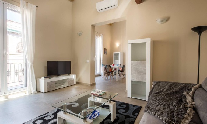 Centro Storico Apartment | Santa Cecilia Apartment 6A - Locazione