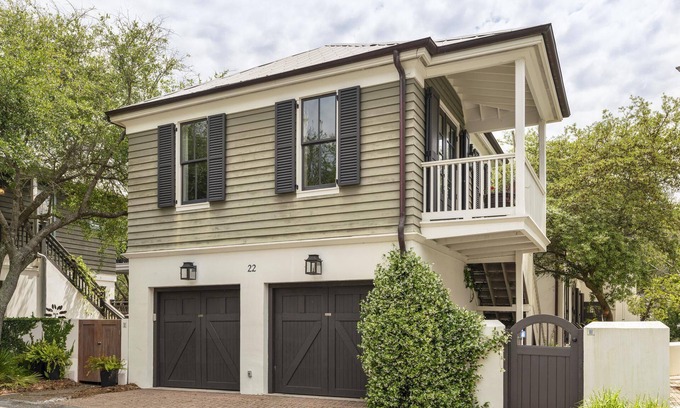 Rosemary Beach Cottage | Santa Marta: Fabulous Carriage House - South of 30a - Pet Friendly!