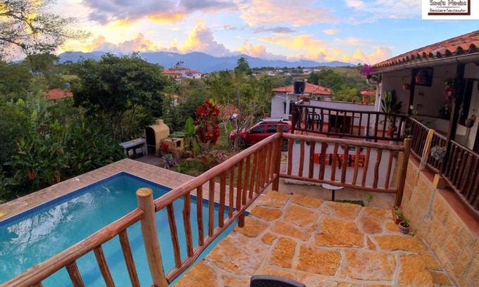 Barichara Hotel | Santa Monica Barichara-con piscina y parqueadero