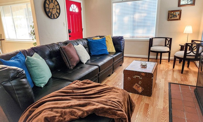 The Villas House | Santana Row 3BR Stay – Heart of Silicon Valley