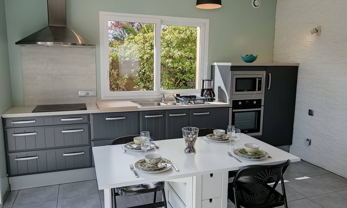 Santec House | SANTEC Gîte 500M de la Mer, plage du DOSSEN sable blanc, Forêt,Finistère Bretagne