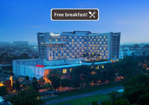 Medan Hotel | Santika Premiere Dyandra Hotel & Convention - Medan