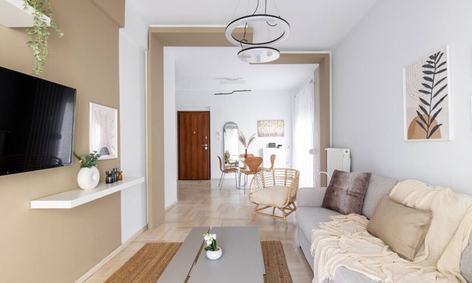 Nea Smirni Apartment | Santorini 2-Bedroom Apartment in Nea Smyrni
