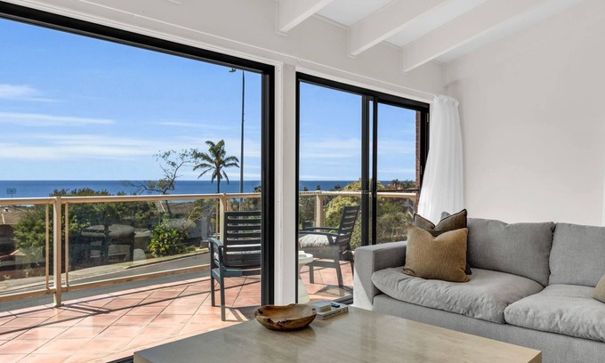 Tura Beach House | Sapphire Tides - Stunning Views