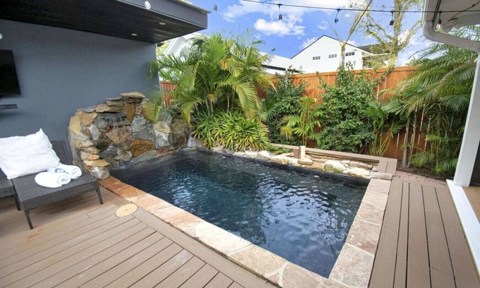 Downtown Historic District House | Saragossa Poolside Paradise