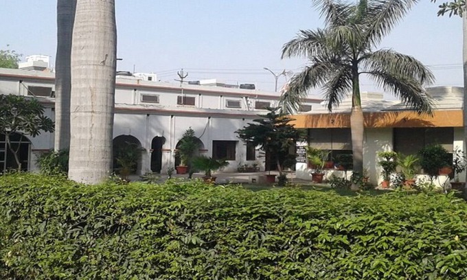Gurugram Hotel | Saras Tourist Resort