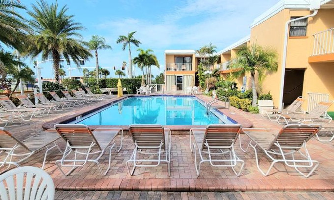 Treasure Island Hotel | Satellite Motel