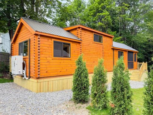 Lincoln House | SaunaHaus - Log Cabin plus Private Sauna by the Brook