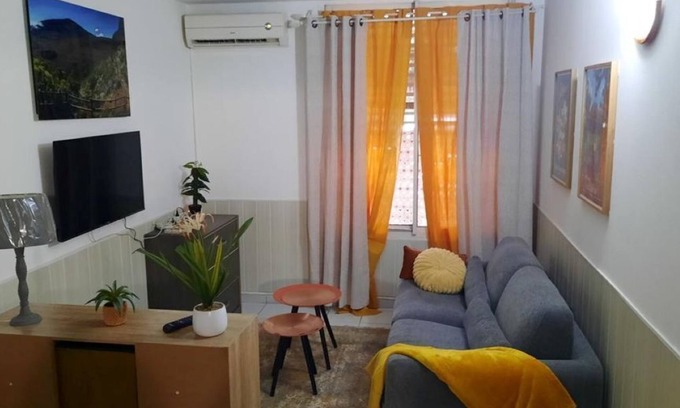 Saint-Denis Apartment | SCALE BOURBON SEASONAL RENTAL