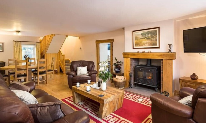 Cockermouth Cottage | SCALEGILL HOUSE, pet friendly, with a garden in Keswick