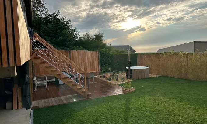 Blaison-Gohier House | Scandiloire, Maison avec bain nordique et sauna