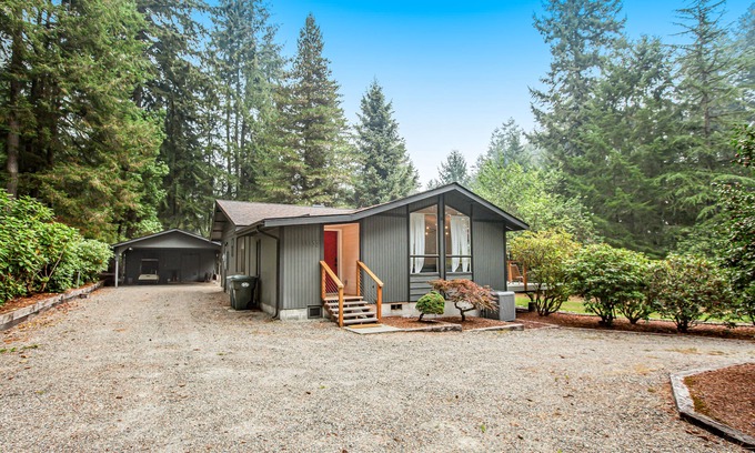 Anderson Island House | Scandinavian gem with large deck, AC, & Riviera Community Club access