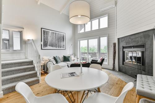 Mont-Tremblant House | Scenic Condo Overlooking Mont Tremblant and the Lake