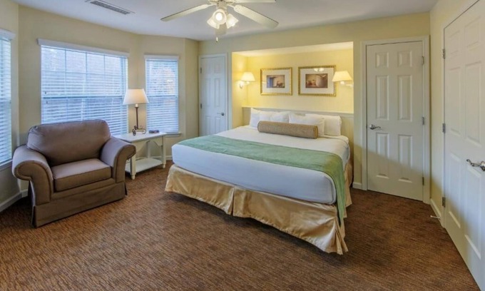 South Lee Hotel | Scenic Escape: Full Kitchen, Pools, Game Room & Outdoor Fun