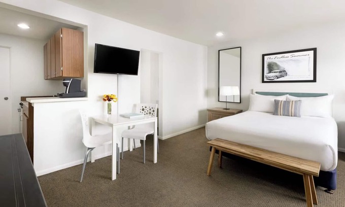 Laguna Beach Hotel | Scenic Laguna Beach Stay | Pool | Steps from the Beach