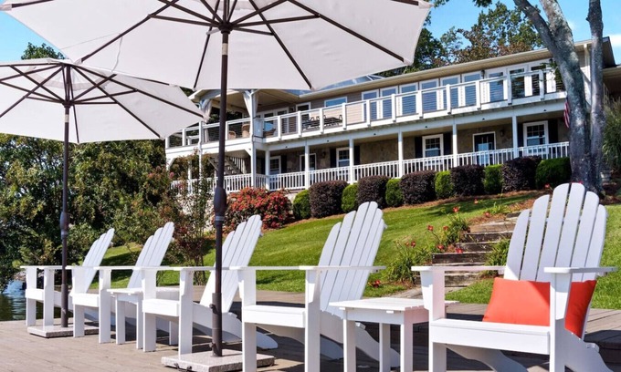 Leesburg House | Scenic Solitude · Scenic Solitude on Weiss Lake
