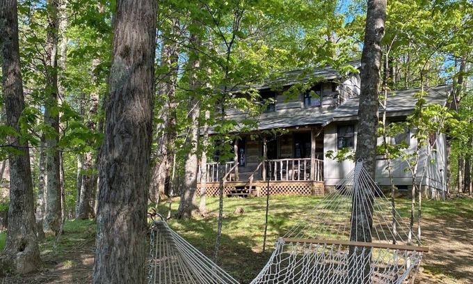 Stonebridge House | Scenic Summit - Todd, NC