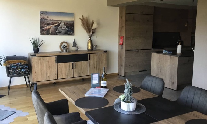 Weywertz Apartment | Schöne Neue Wohnung im Zentrum von Weywertz