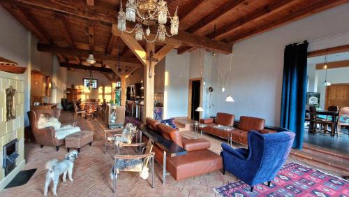 Mellenthin Apartment | Scheunenloft Usedom -3- Familienoase bis 6 Pax spacious big garden dog-friendly - SiLyVi homes