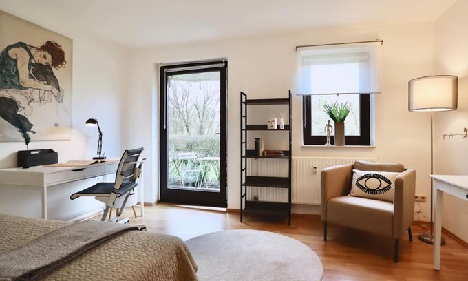 Hassels Apartment | Schickes Apartment in Düsseldorf mit Terrasse