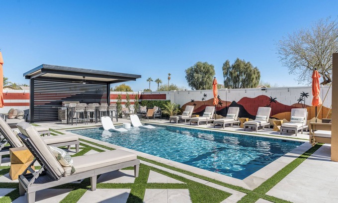 La Paz At Desert Springs House | Scottsdale 7-BR Oasis: Speakeasy, Pickleball, Golf