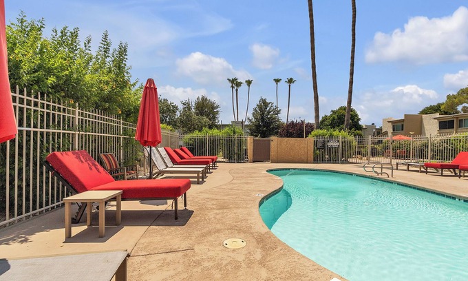 Pavoreal Condo | Scottsdale Camelback 469- 2B w/Community Amenities, Pet Friendly + Nearby to Old Town!