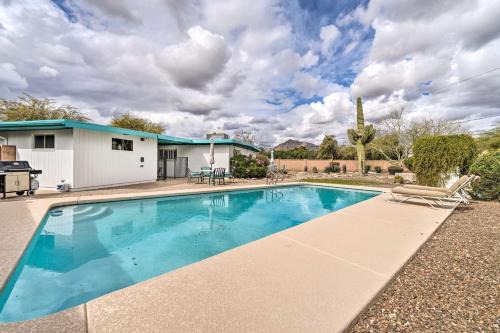 Southwest Village House | Scottsdale Getaway with Pool Walk to Old Town!
