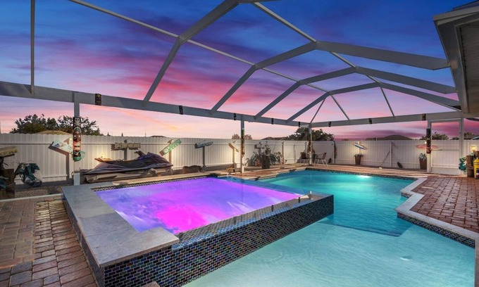 Diplomat House | Screened Pool/spa, Outdoor Kitchen W/TV's!