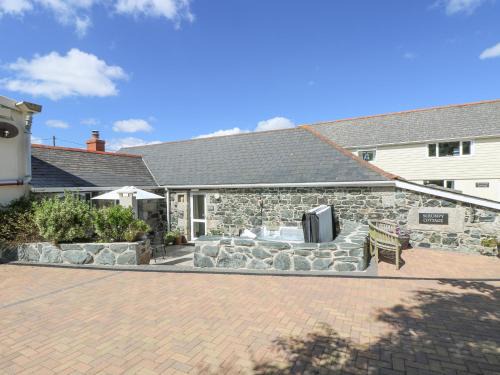 Mullion House | Scrumpy