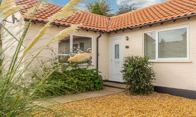 Brancaster House | Sea Breeze
