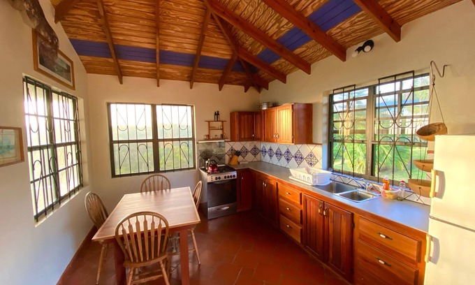 Calibishie Cottage | Sea Cliff Cottages