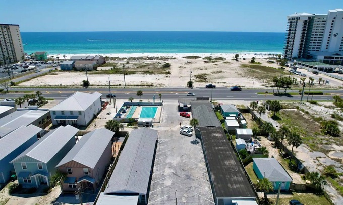 Crescent Beach Apartment | Sea Foam 1 bed for 2. Play in the Sand, not snow!