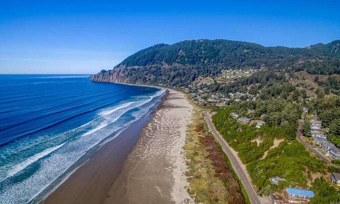 Manzanita House | Sea Gem (MCA 395)