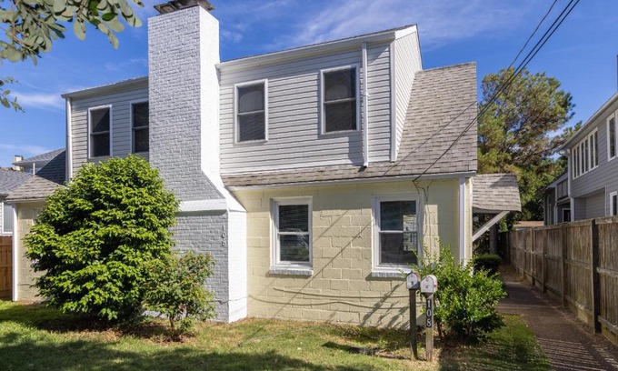 Northeast Virginia Beach House | Sea Home - North End VB