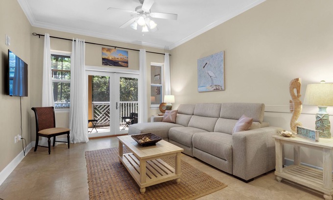Seagrove Beach Condo | Sea La Vie | Stylish 3BR Condo in Seagrove | Walk to Beach | Sleeps 7