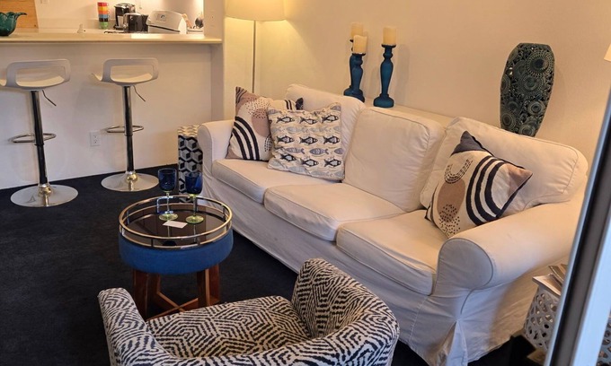 East Beach Apartment | Sea Otter in Por La Mar by the beach