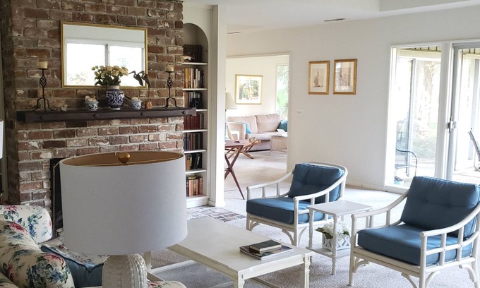 Beach Lagoon House | SEA PINES on Beach Lagoon 2nd Row 2 min walk to beach. Additional GUEST HOUSE