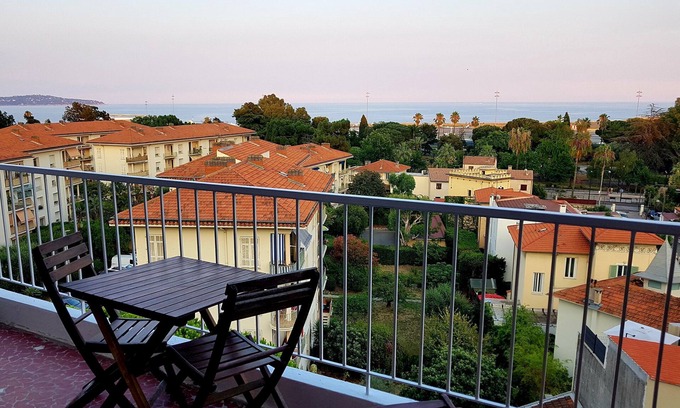 La Californie Apartment | Sea view+Air conditioning+Parking