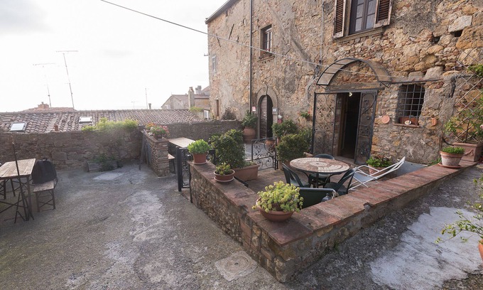 Guardistallo House | Sea view castle