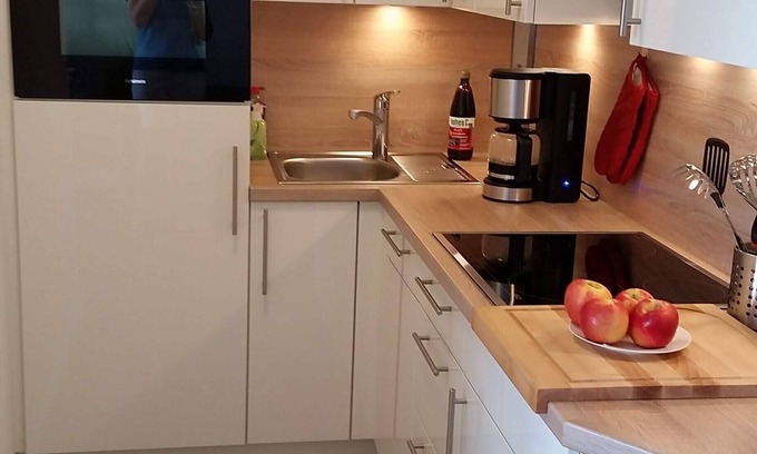 Wyk auf Foehr Apartment | Sea view, freshly renovated, sun balcony, right by the sea and close to town, WiFi