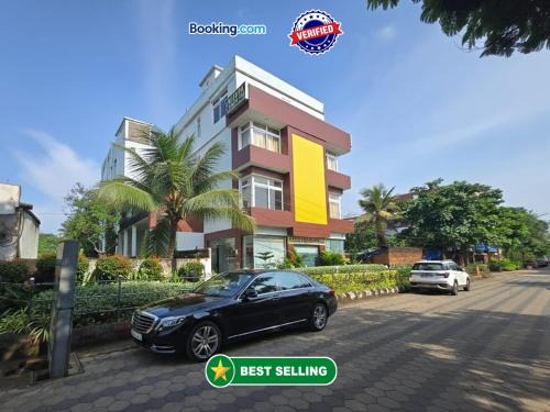 Janjgir Hotel | SEA VIEW from rooftop - Comic Comfort Getaway - Warm Hospitality Hotel - Lift - Parking - Restaurant - SURYA BEACH - Near Golden Beach - BEST HOTEL IN PURI -