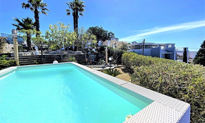 Torre Vado Ski Chalet | Sea view house w/design pool close to beach