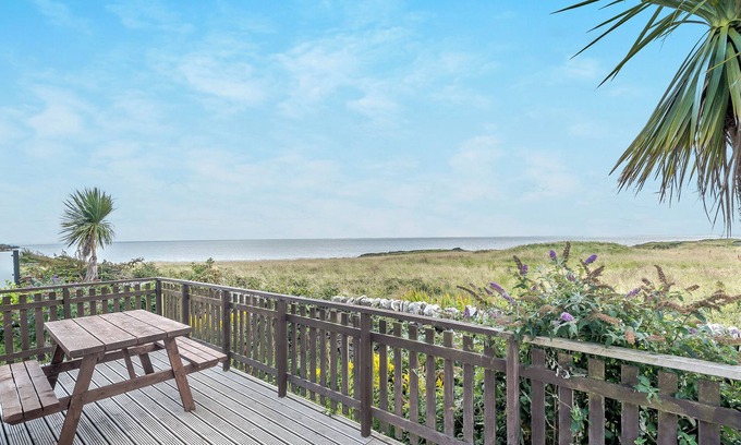 Kirkcudbright Ski Chalet | Sea View Lodge 3 Pet Friendly