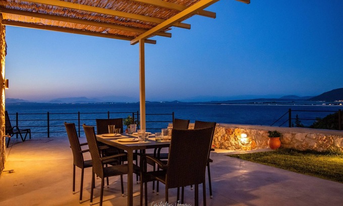 Lefkada Villa | Sea-view villa with private pool