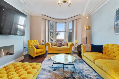 Morecambe House | Seabreeze Morecambe Breathtakingly Spacious Stay