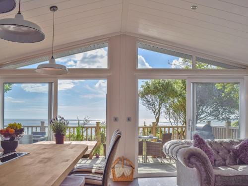 Corton House | Seacliff