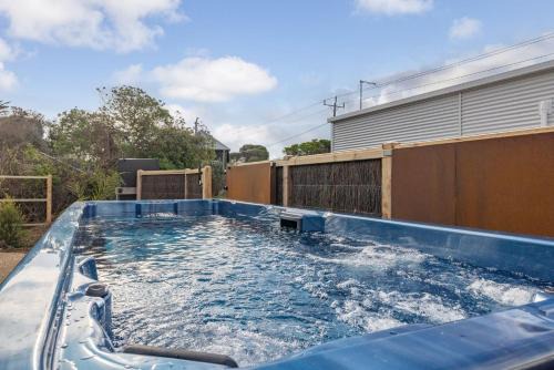 Surf Beach House | Seafoam Beach Retreat